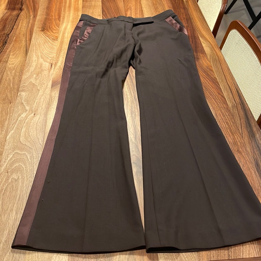 Low rise brown trousers